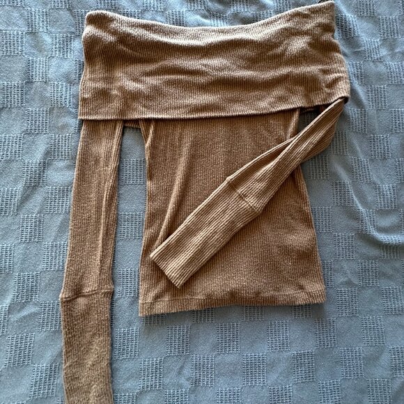FREE PEOPLE - Snowbunny Off The Shoulder Top - Picture 1 of 4